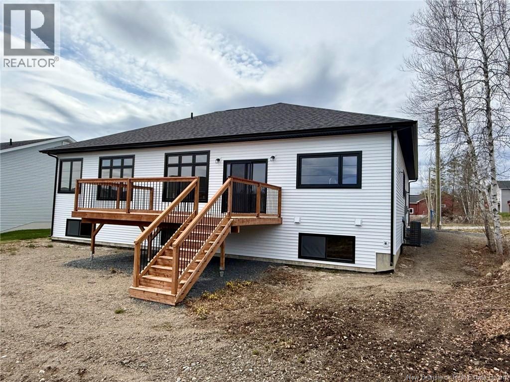 11 Donmac Court, Fredericton, New Brunswick  E3G 0G9 - Photo 2 - NB134388
