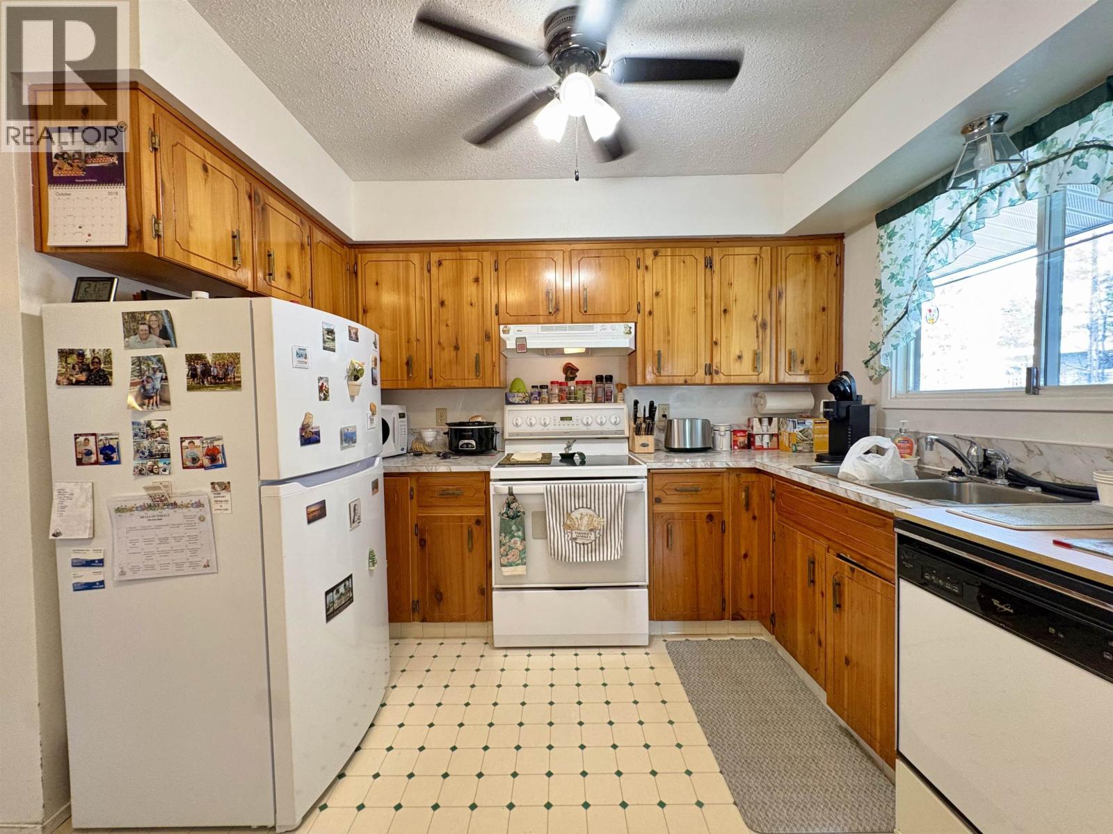 242 Explorer Crescent, Prince George, British Columbia  V2M 5R8 - Photo 5 - R3118925