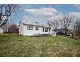 18 Boylston Avenue, Amherst, Nova Scotia