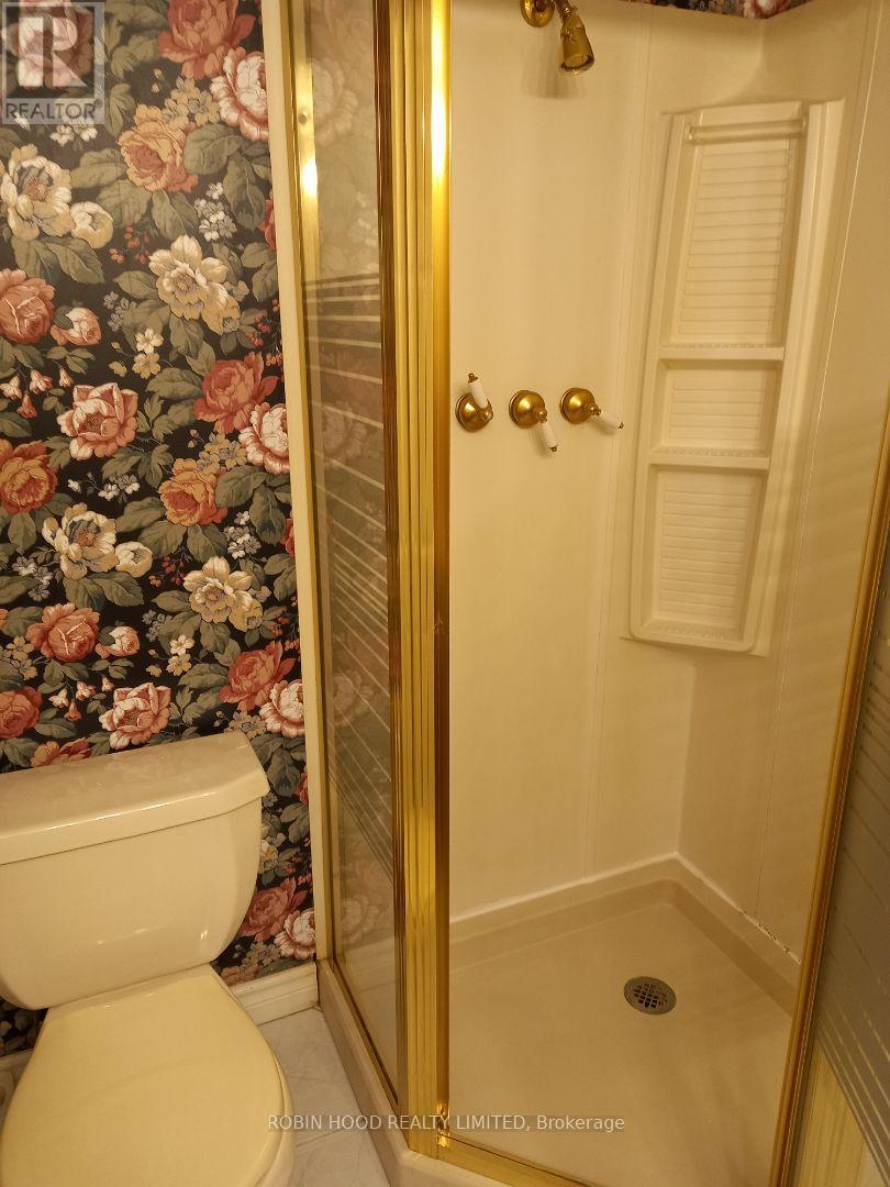 238 Thistle Down Boulevard, Toronto, Ontario  M9V 1K7 - Photo 20 - W13079832