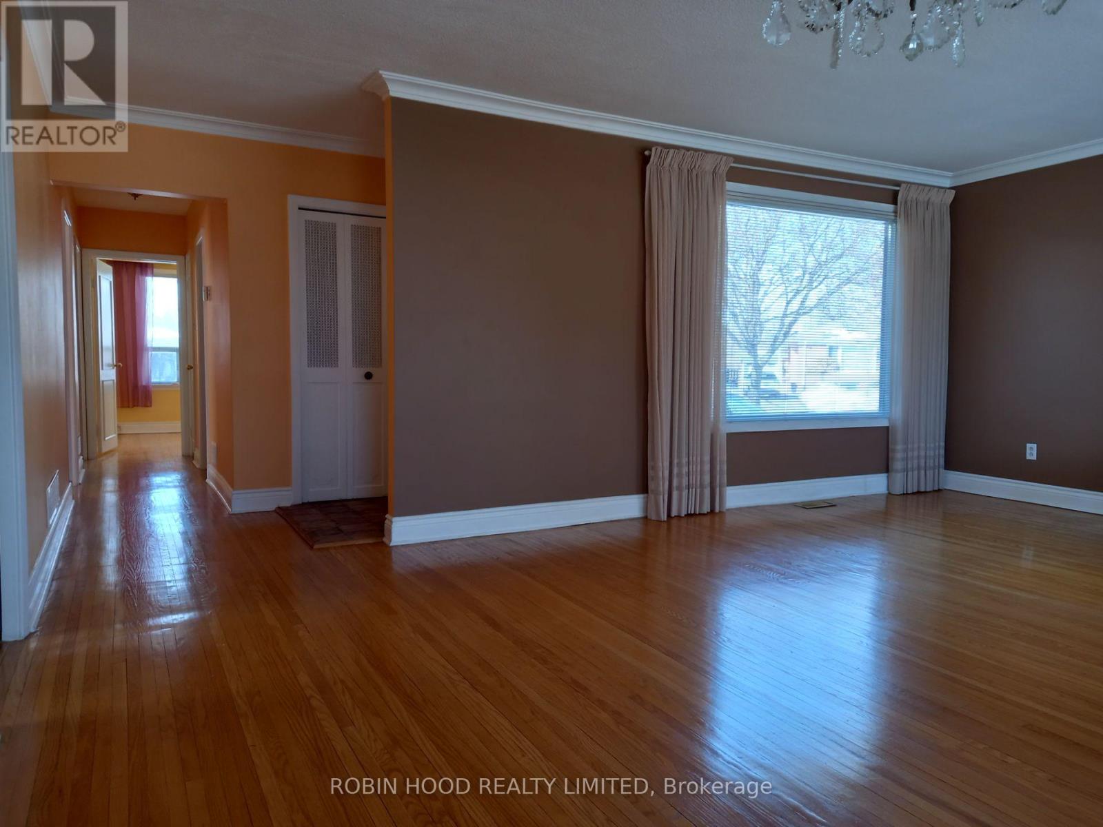 238 Thistle Down Boulevard, Toronto, Ontario  M9V 1K7 - Photo 7 - W13079832