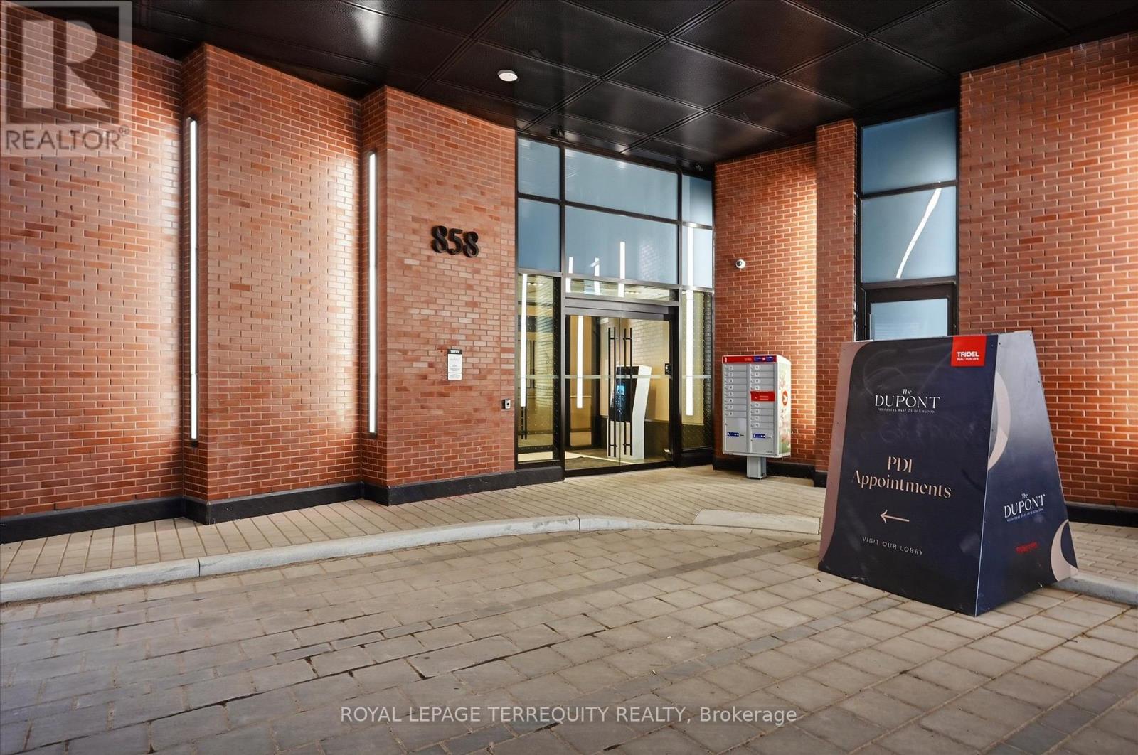 521 - 858 Dupont Street, Toronto, Ontario  M6G 0C1 - Photo 2 - W13079882