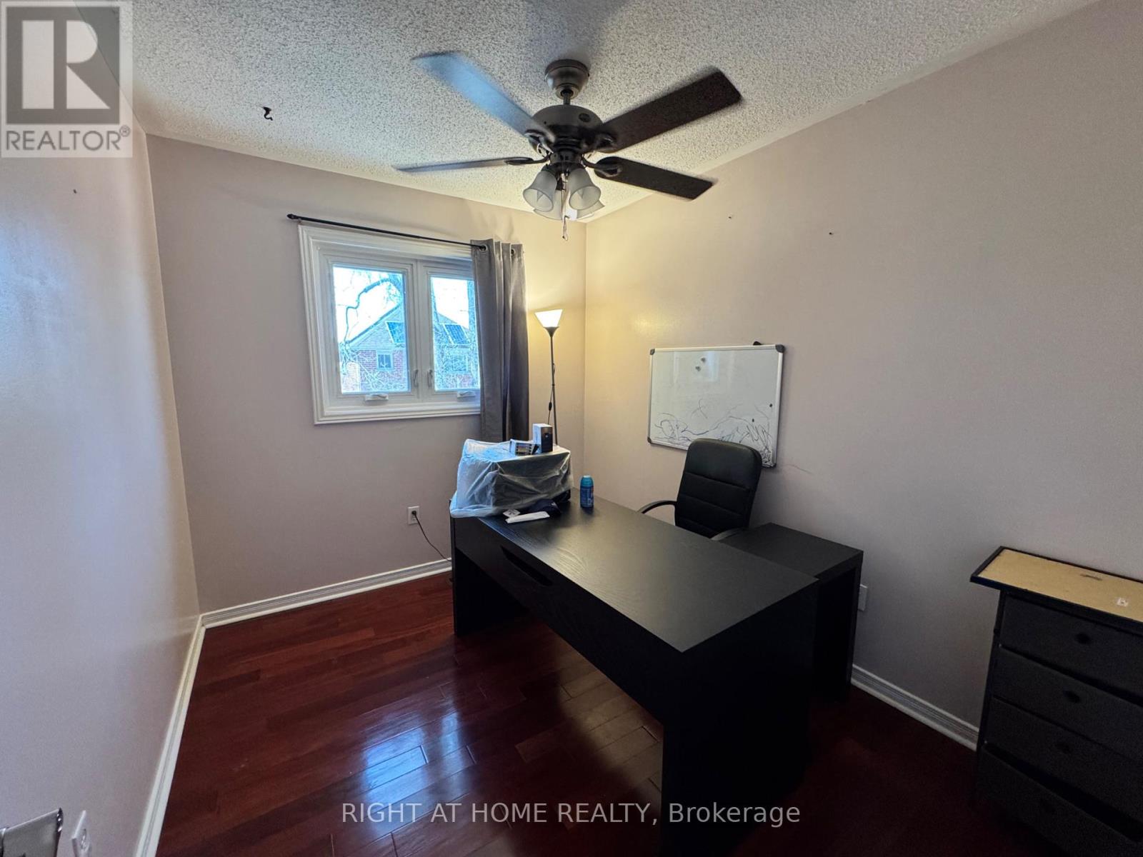 Upper - 3843 Densbury Drive, Mississauga, Ontario  L5N 6Z3 - Photo 13 - W13079972