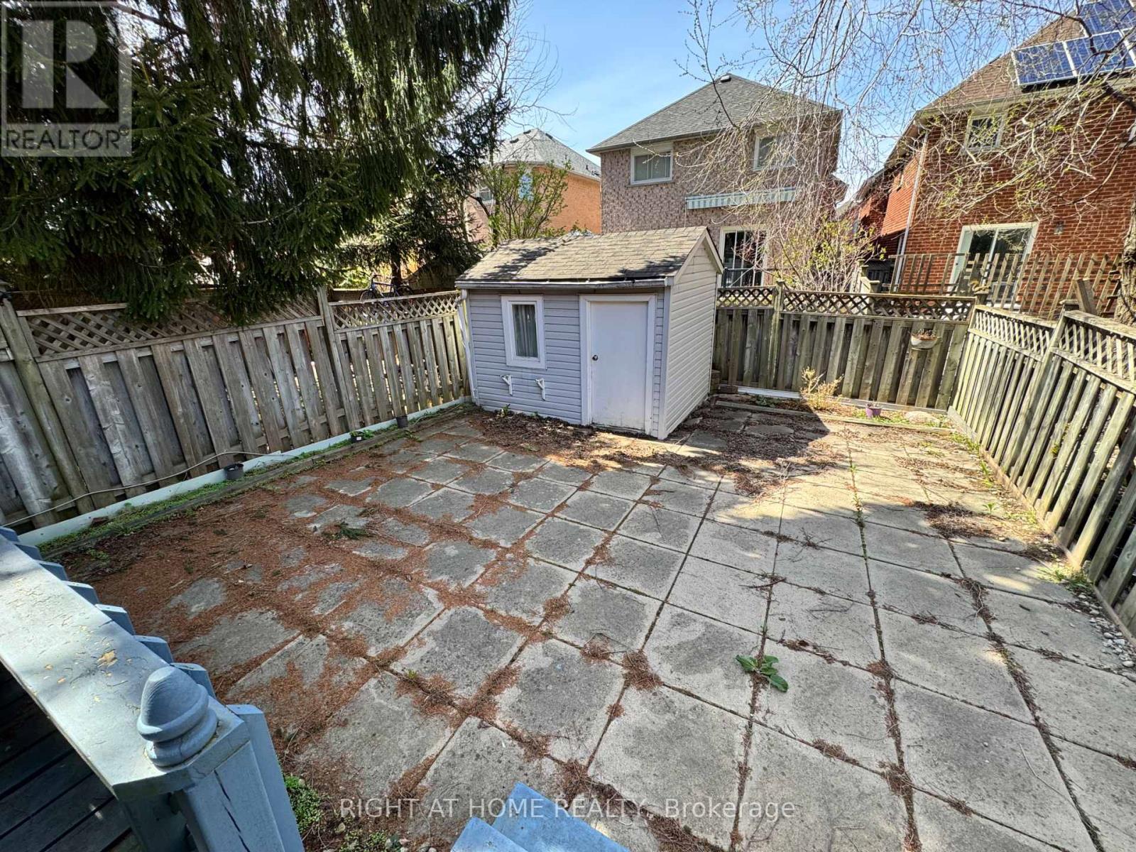 Upper - 3843 Densbury Drive, Mississauga, Ontario  L5N 6Z3 - Photo 22 - W13079972