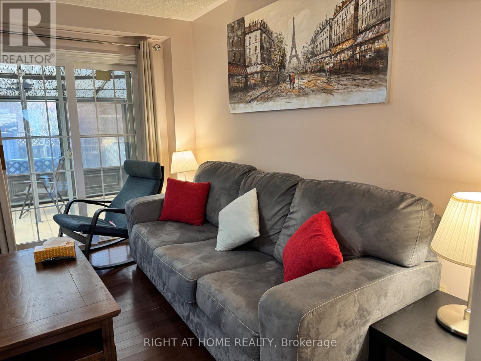 Upper - 3843 Densbury Drive, Mississauga, Ontario  L5N 6Z3 - Photo 5 - W13079972