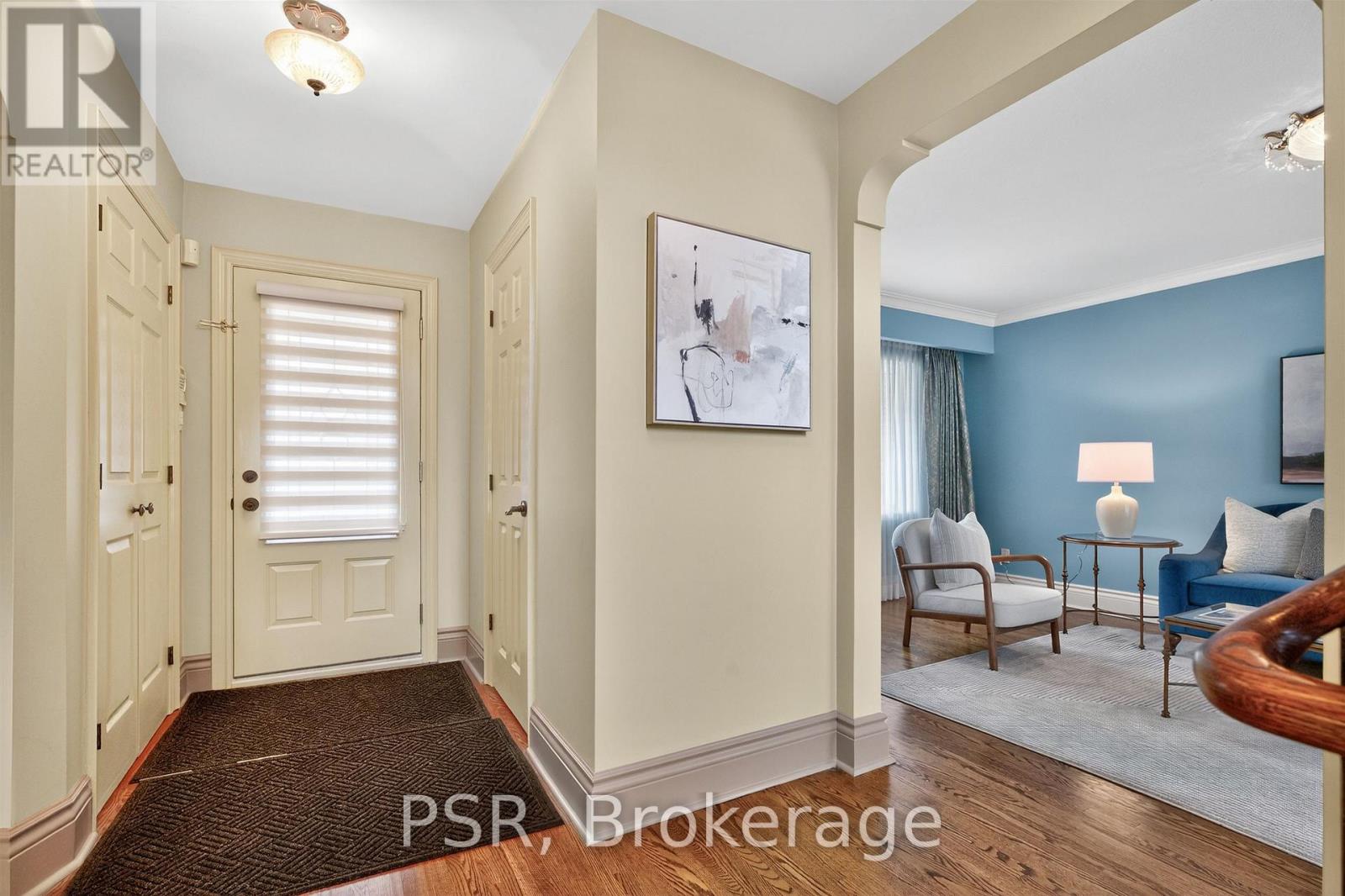 575 Patricia Drive, Oakville, Ontario  L6K 1M4 - Photo 2 - W13079994