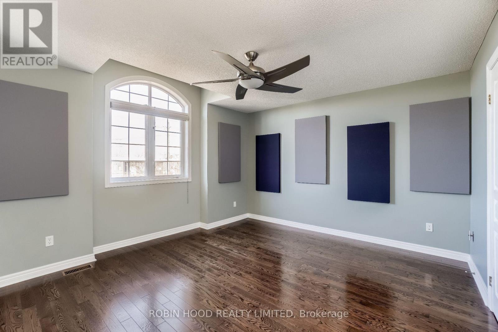 5045 Bidwell Common, Burlington, Ontario  L7L 0B4 - Photo 4 - W13080000