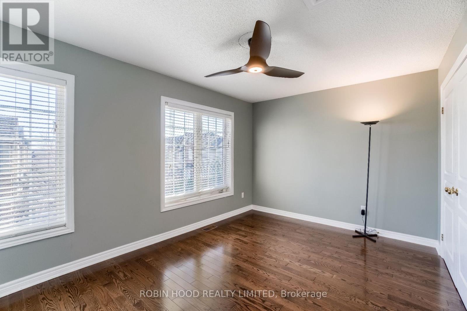 5045 Bidwell Common, Burlington, Ontario  L7L 0B4 - Photo 5 - W13080000