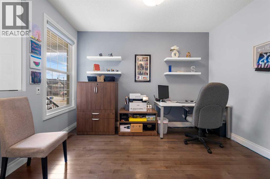 15 Sherwood Square Nw, Calgary, Alberta  T3R 0N7 - Photo 4 - A2289301