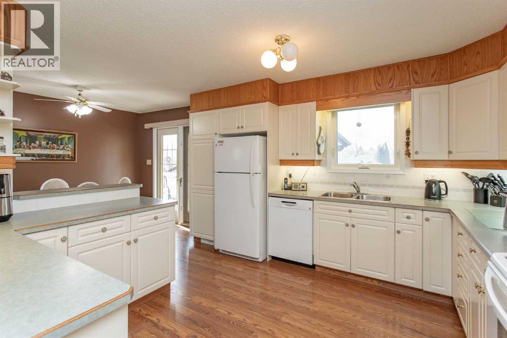 95 Oak Street, Red Deer, Alberta  T4P 1S2 - Photo 6 - A2307459