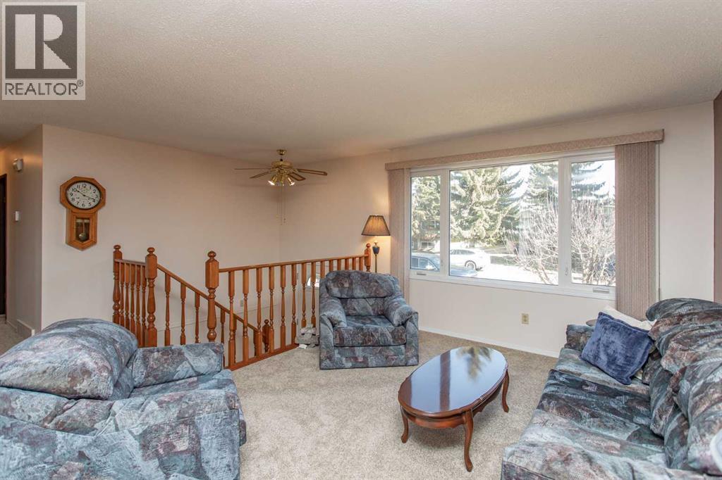 95 Oak Street, Red Deer, Alberta  T4P 1S2 - Photo 2 - A2307459