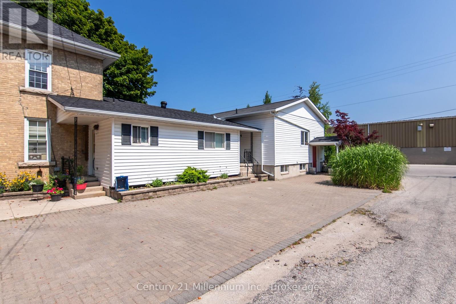 228 Palmerston Street, Saugeen Shores, Ontario  N0H 2L0 - Photo 3 - X12566472