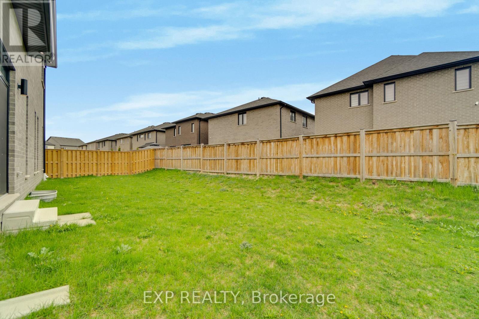 5 - 923 Stonecliffe Walk, Kitchener, Ontario  N2P 0K5 - Photo 36 - X13079906