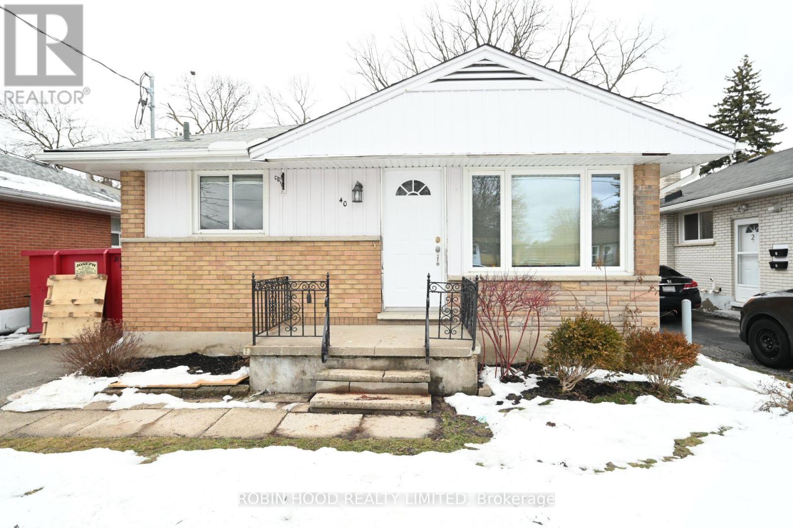 Unit 1 - 40 Winslow Drive, Windsor, Ontario  N2M 3E1 - Photo 2 - X13079932