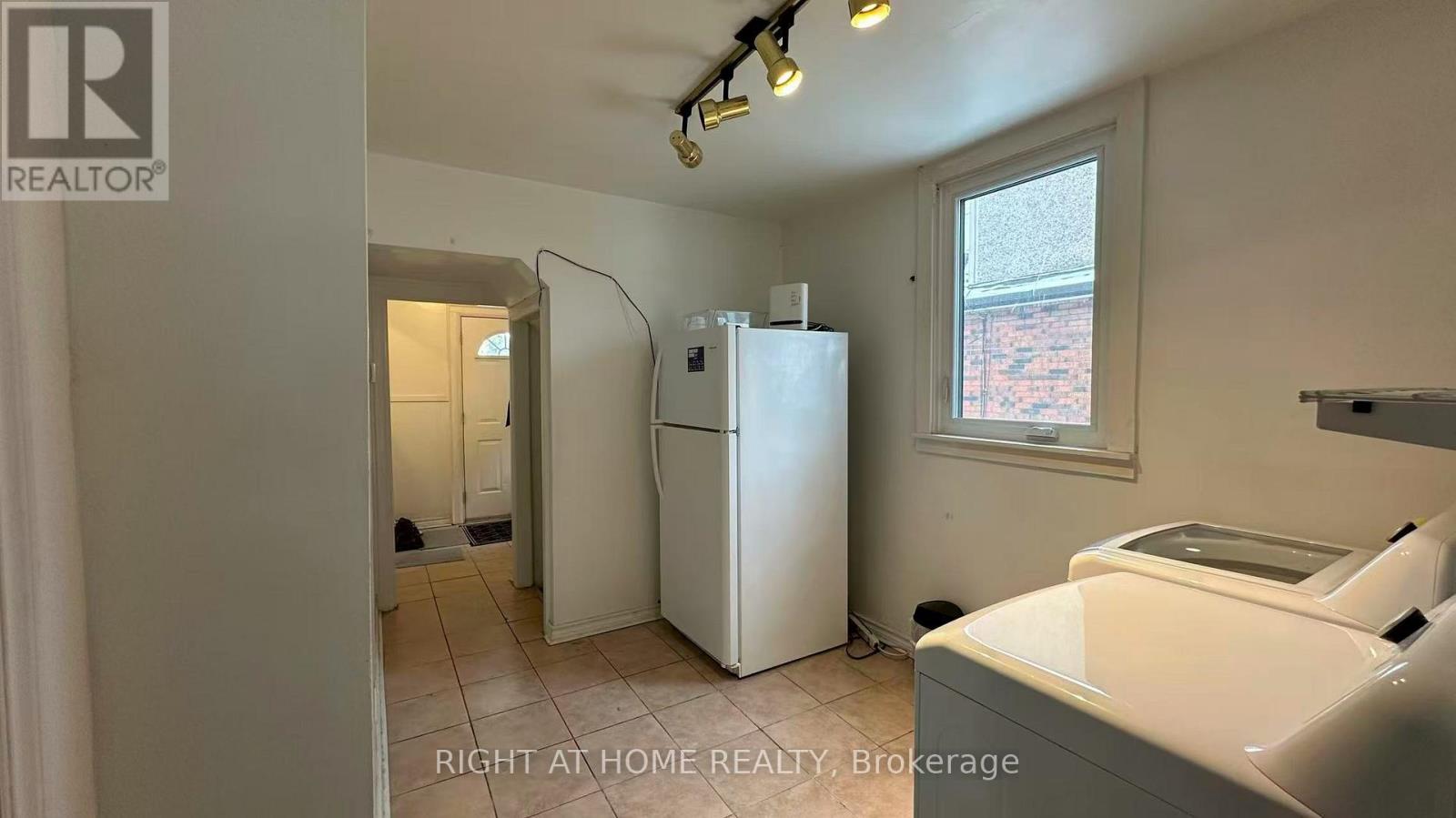 148 Haddon Avenue S, Hamilton, Ontario  L8S 1X8 - Photo 9 - X13079958