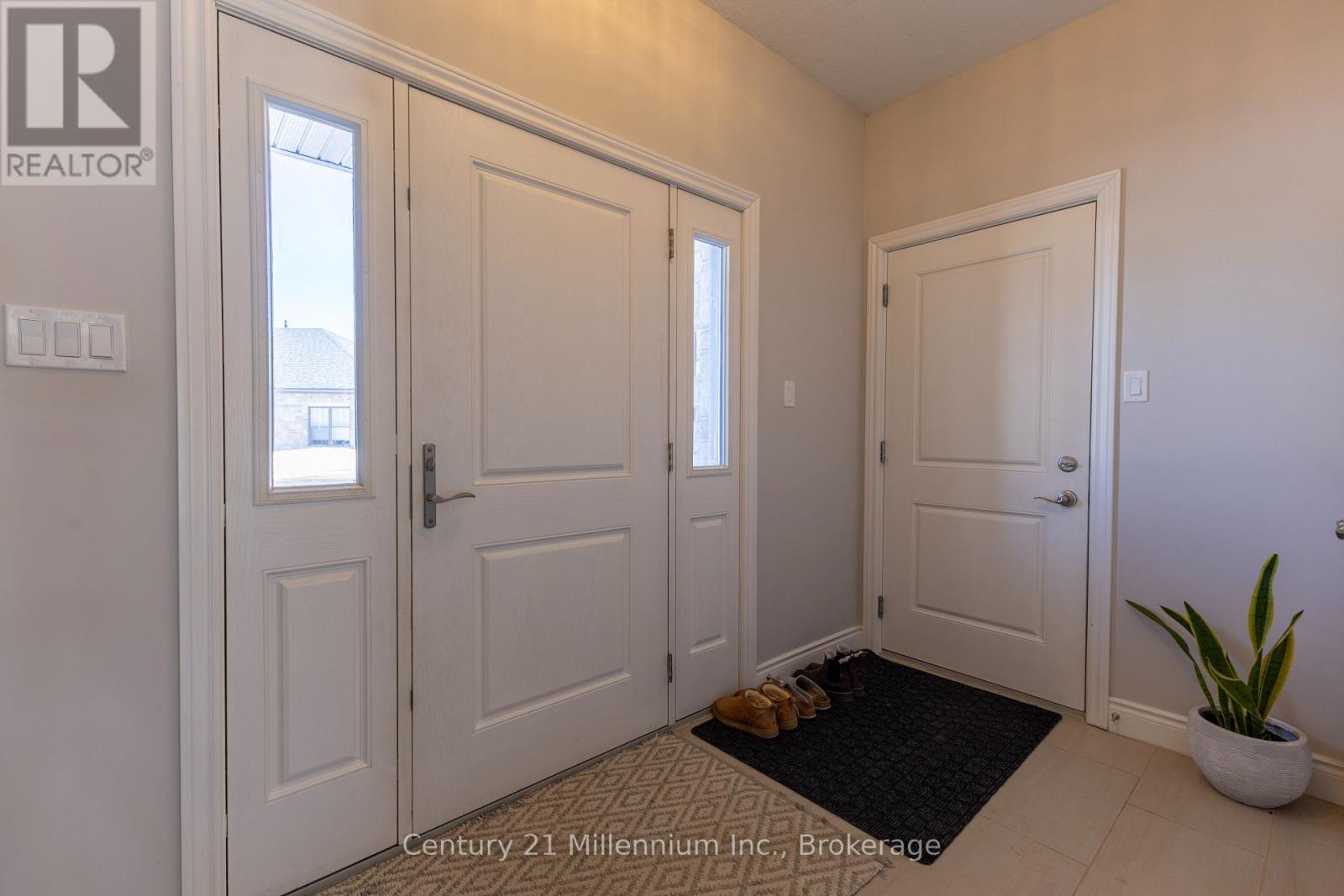 11 - 1050 Waterloo Street, Saugeen Shores, Ontario  N0H 2C3 - Photo 5 - X12872122