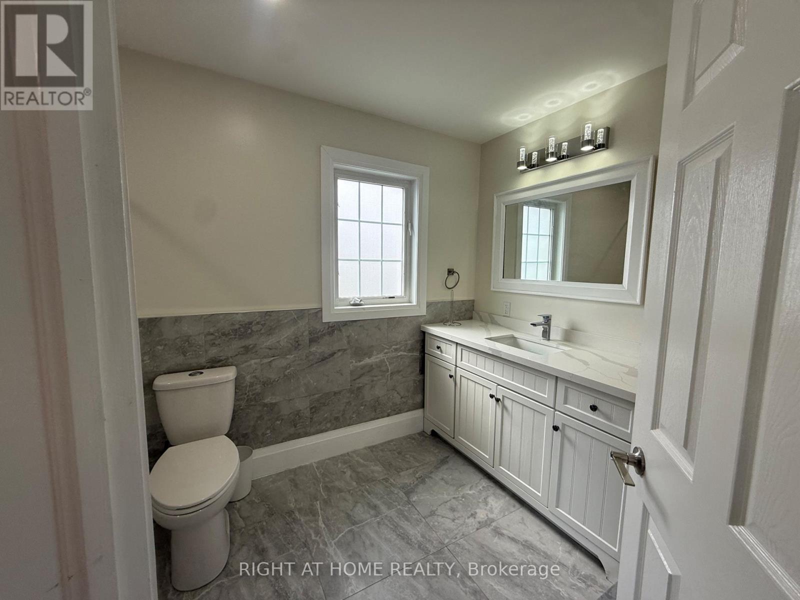 32 Toscana Drive, Whitby, Ontario  L1R 3N6 - Photo 24 - E13070228