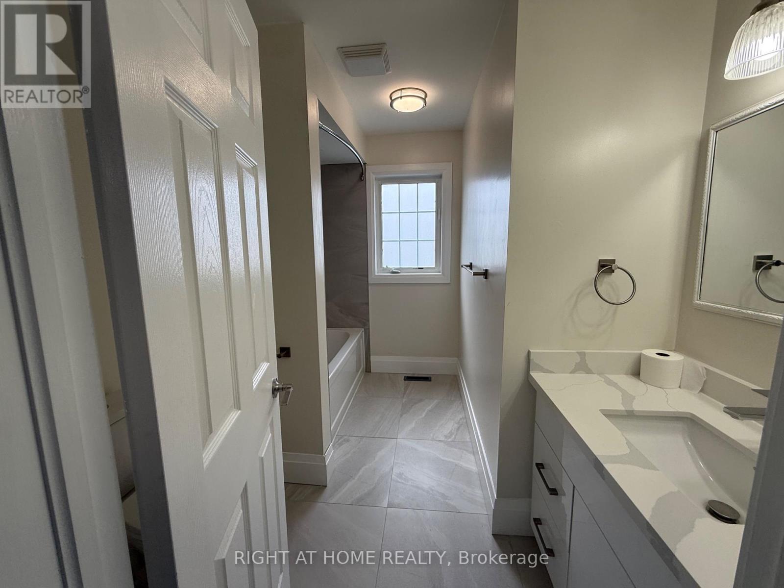 32 Toscana Drive, Whitby, Ontario  L1R 3N6 - Photo 30 - E13070228