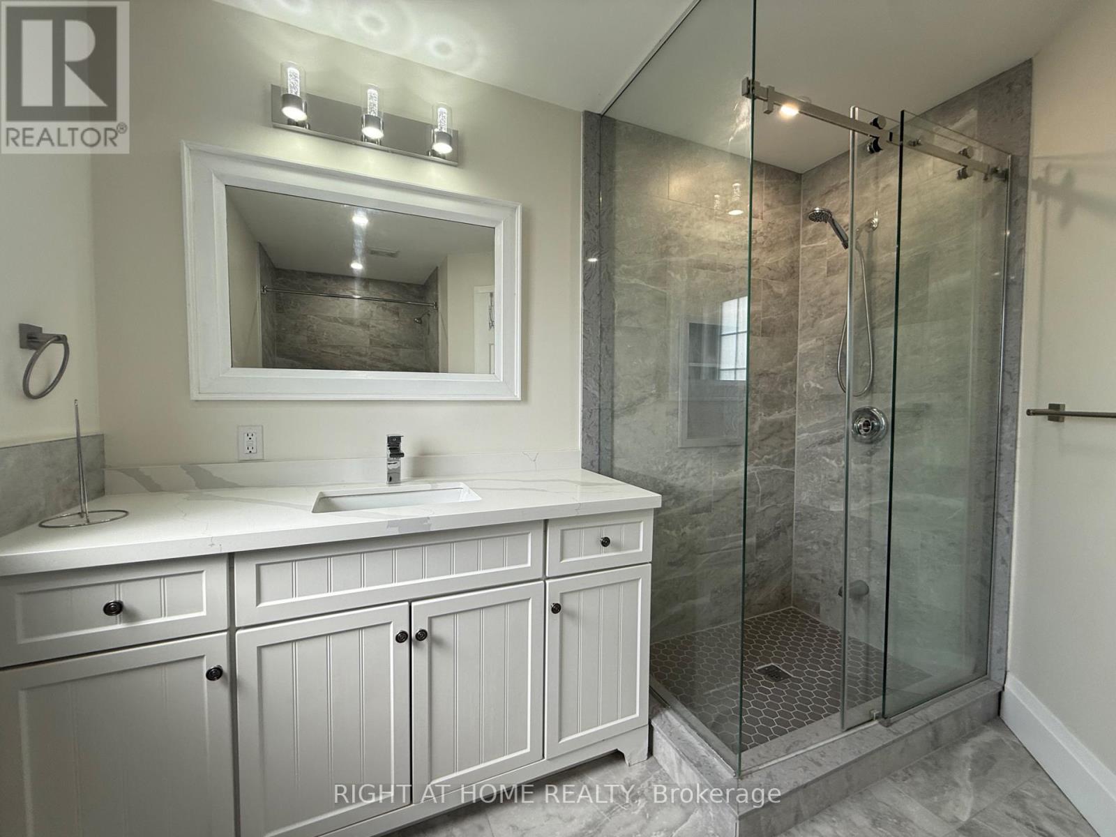32 Toscana Drive, Whitby, Ontario  L1R 3N6 - Photo 28 - E13070228