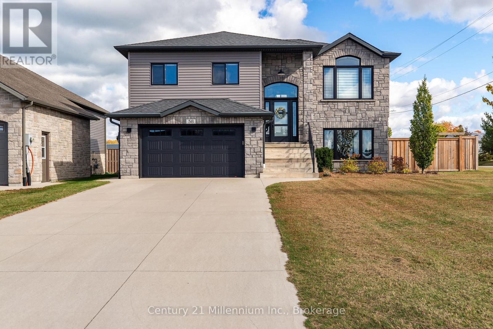 58 LAKEFIELD DRIVE, Kincardine, Ontario