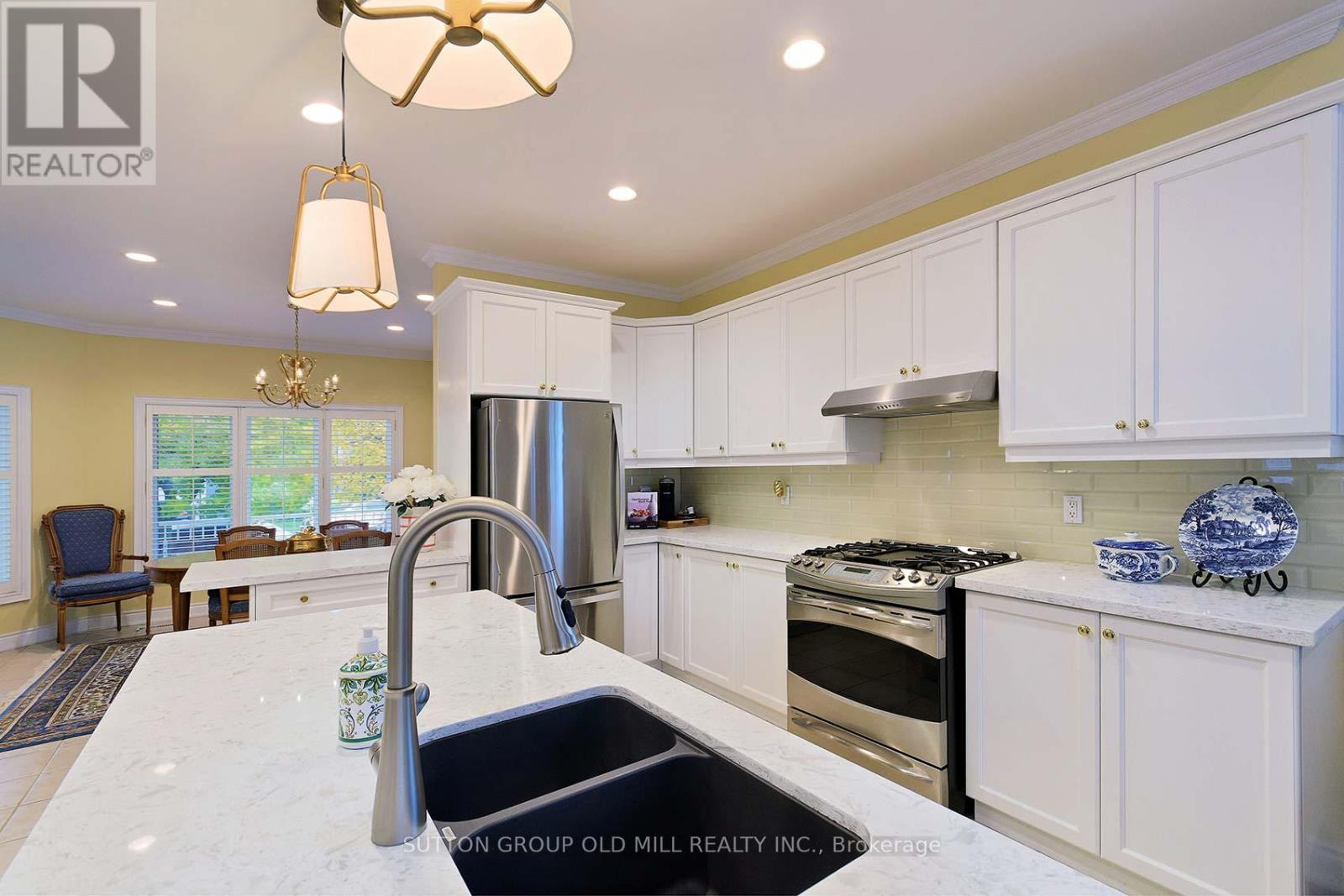 128 Carmela Avenue, Richmond Hill, Ontario  L4E 2V6 - Photo 11 - N12919500