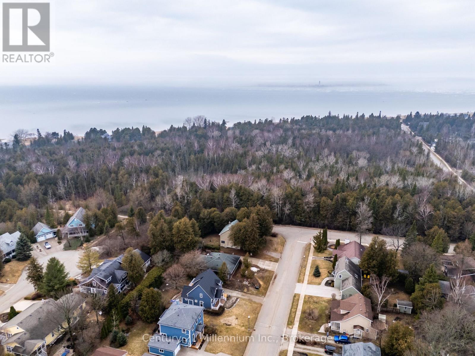 203 Summerhill Road, Saugeen Shores, Ontario  N0H 2L0 - Photo 11 - X12965942