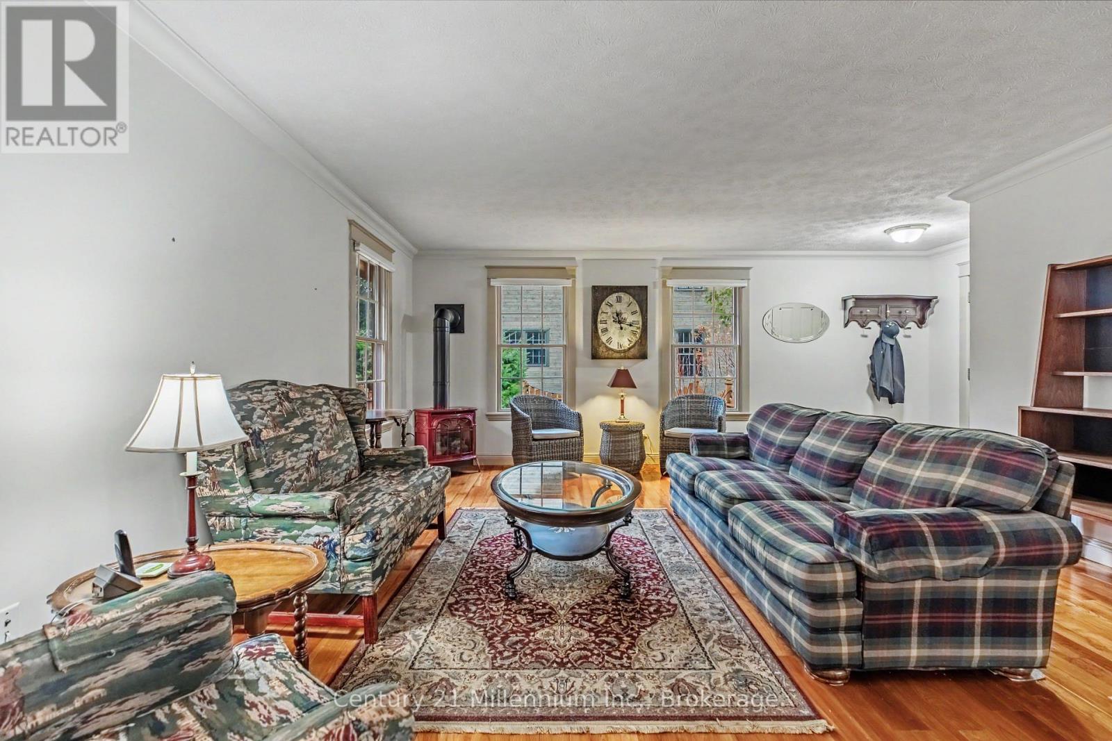 203 Summerhill Road, Saugeen Shores, Ontario  N0H 2L0 - Photo 16 - X12965942