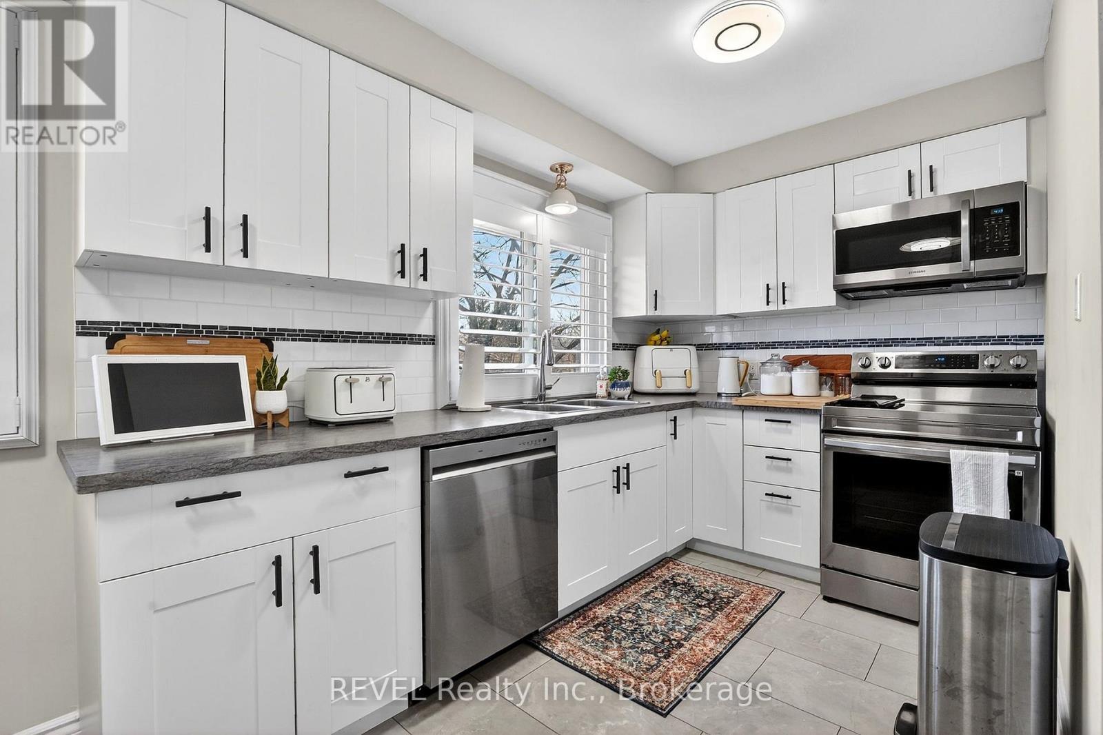 11 Tamarack Street, Welland, Ontario  L3C 4X6 - Photo 13 - X13066654