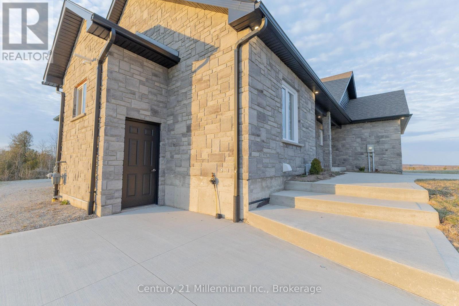 158 North Street, Arran-Elderslie, Ontario  N0G 2N0 - Photo 3 - X12983646