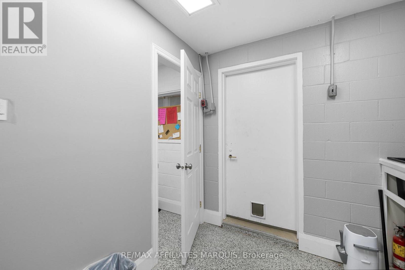 66 Victoria Avenue, Smiths Falls, Ontario  K7A 2P4 - Photo 14 - X12615774
