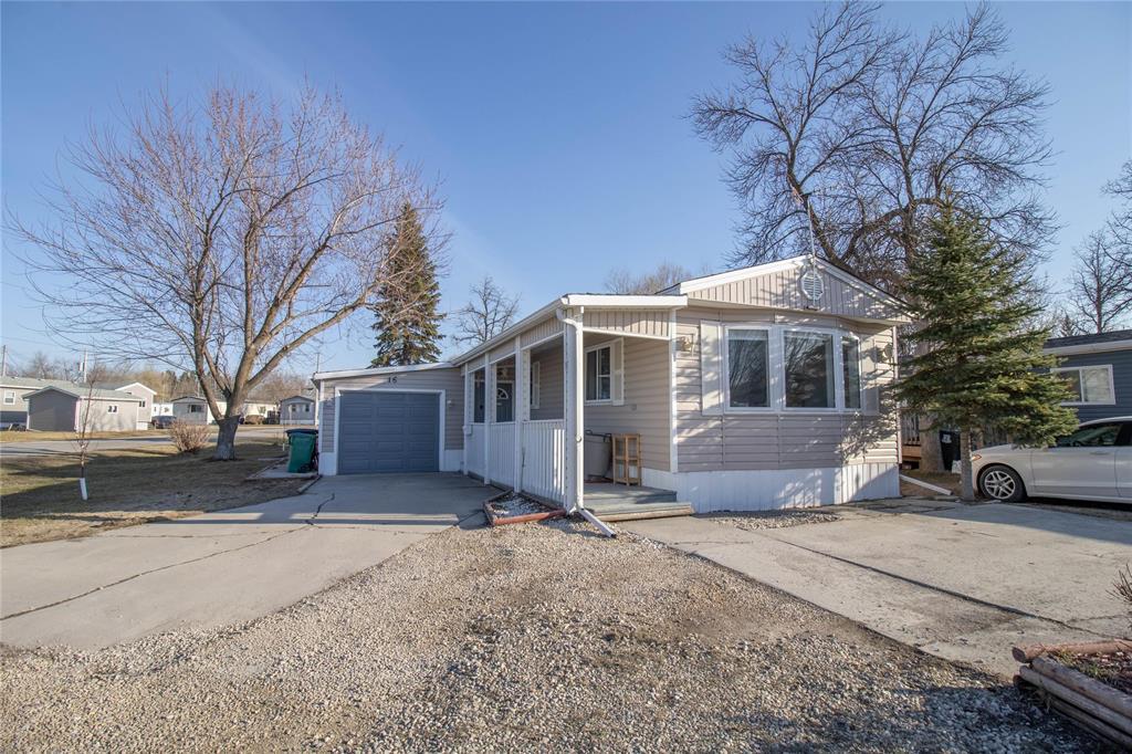 16 Aspen One Drive, Steinbach, Manitoba  R5G 0M1 - Photo 0 - 202609196