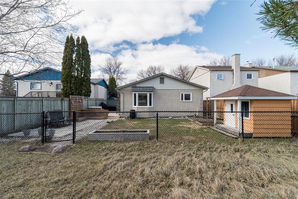 6 Carriage House Road, Winnipeg, Manitoba  R2N 2J3 - Photo 31 - 202609270
