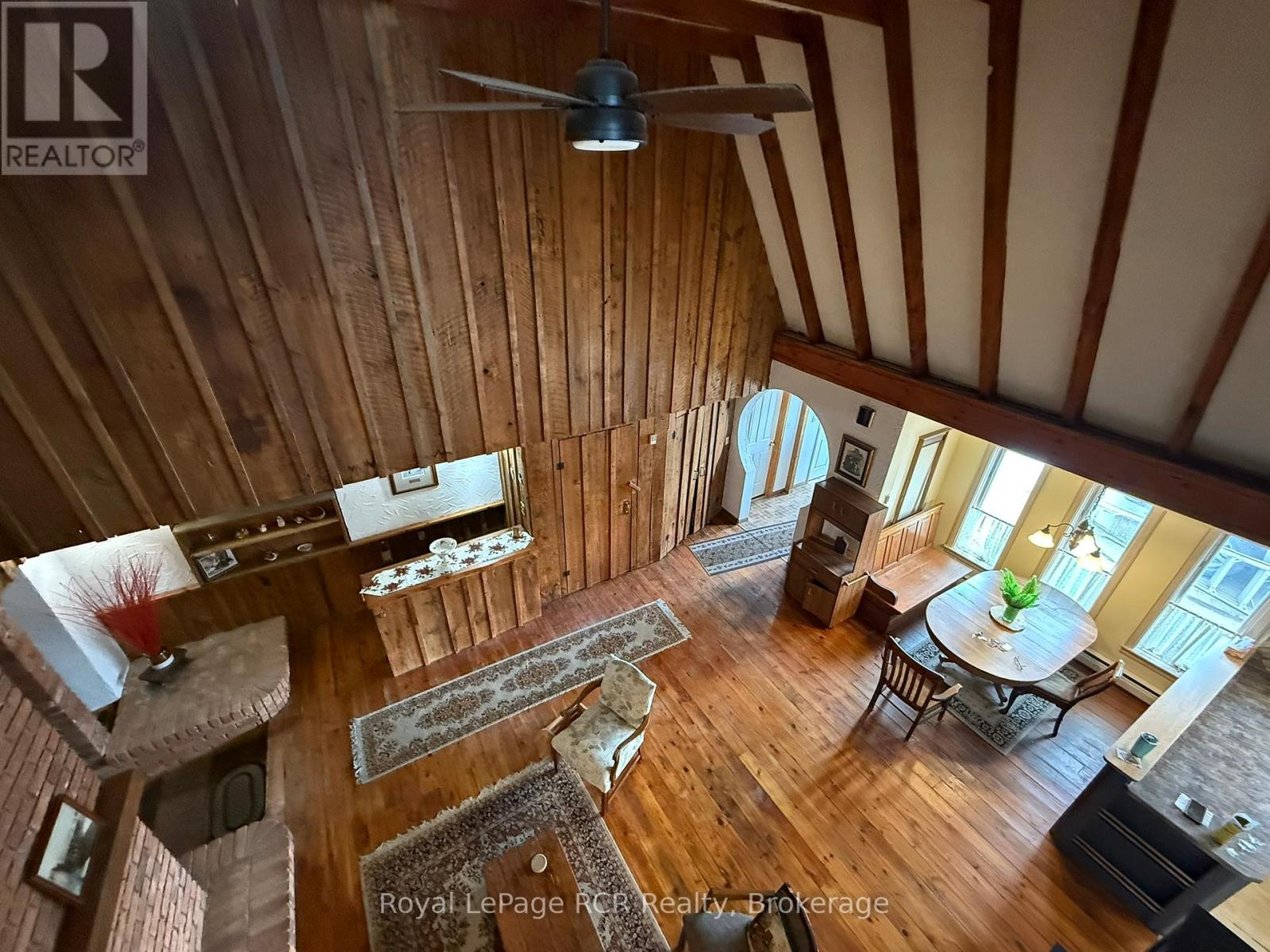 230 Garafraxa Street N, West Grey, Ontario  N0G 1R0 - Photo 7 - X12881772