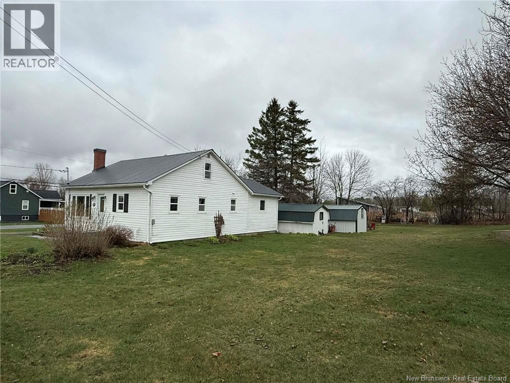 77 Hillcrest Street, Hartland, New Brunswick  E7P 1M9 - Photo 4 - NB138563