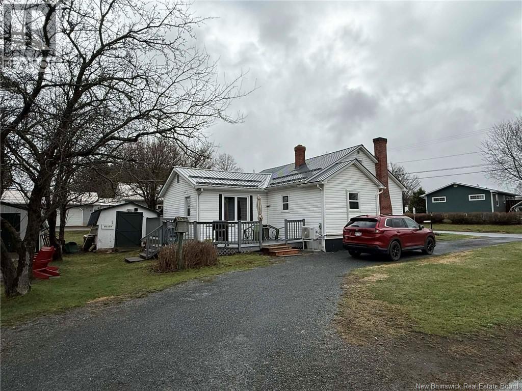 77 Hillcrest Street, Hartland, New Brunswick  E7P 1M9 - Photo 5 - NB138563