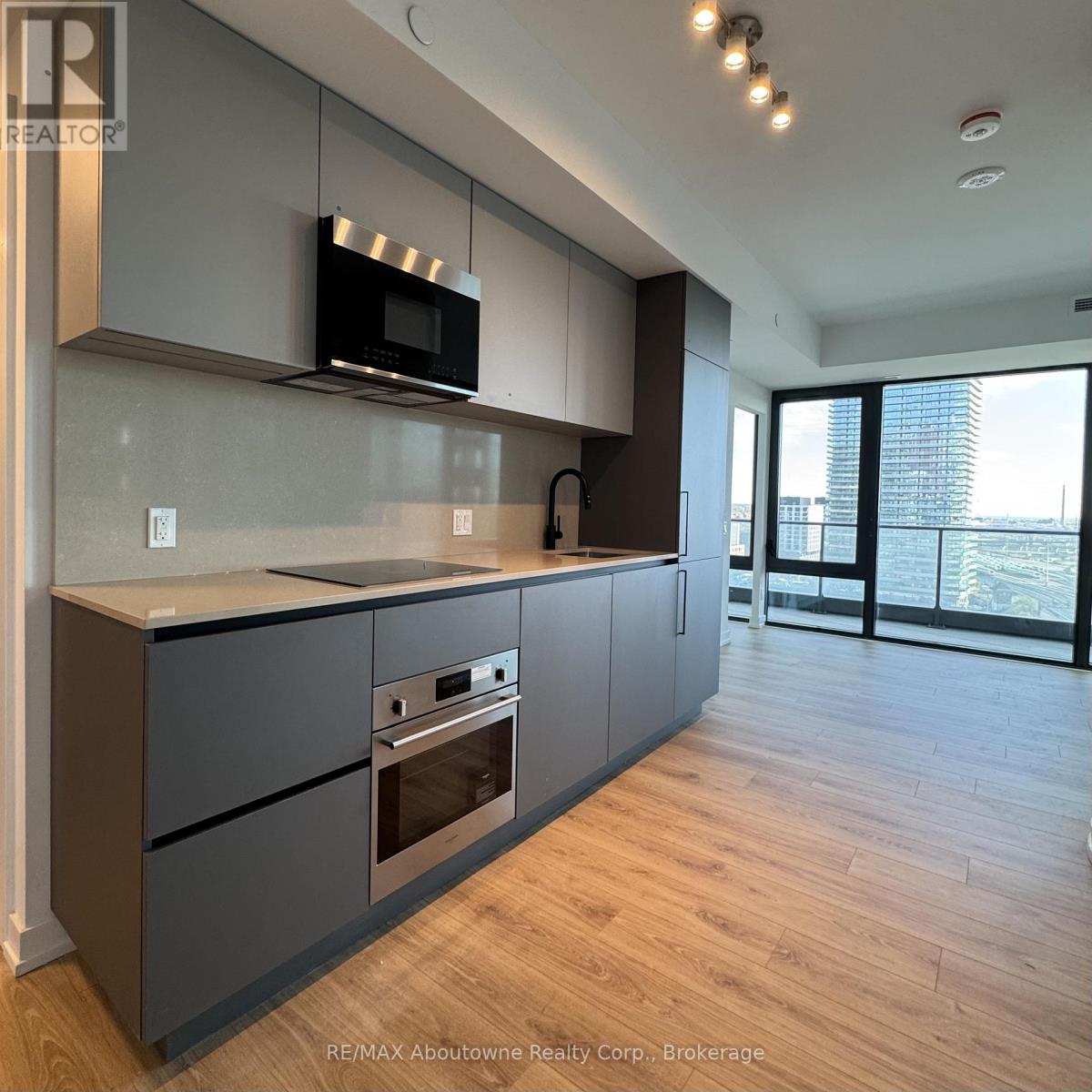 1602 - 35 PARLIAMENT STREET, Toronto, Ontario