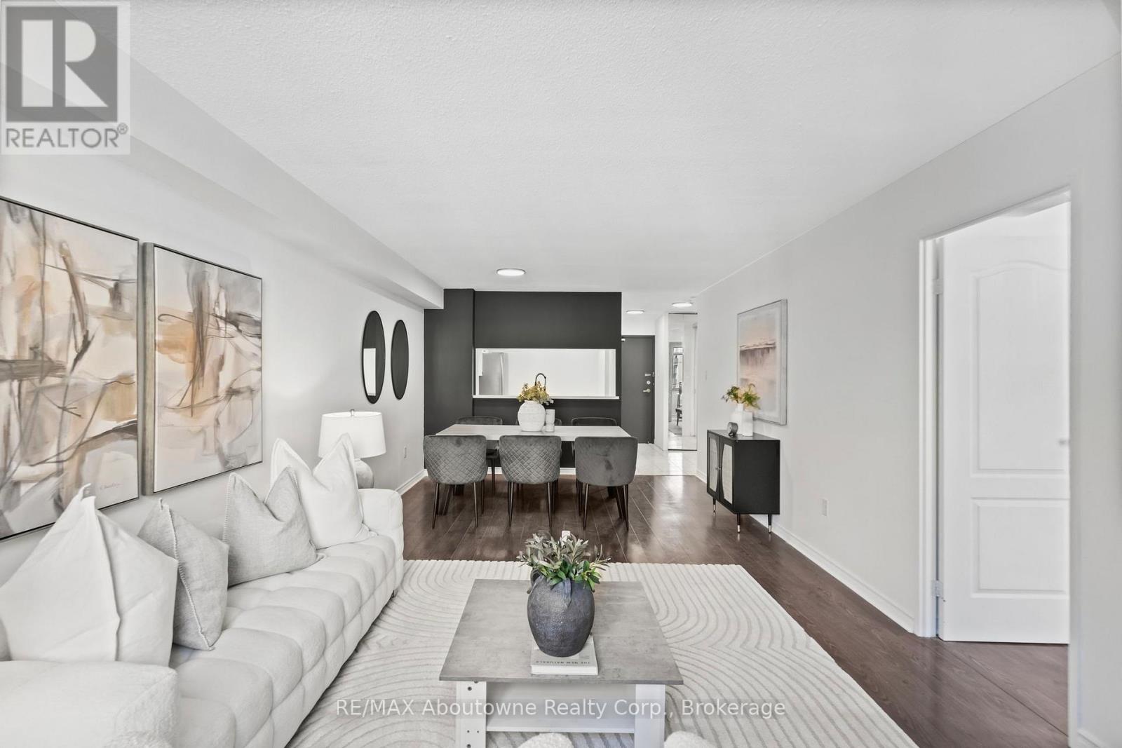 1108 - 300 Webb Drive, Mississauga, Ontario  L5B 3W3 - Photo 10 - W13080122