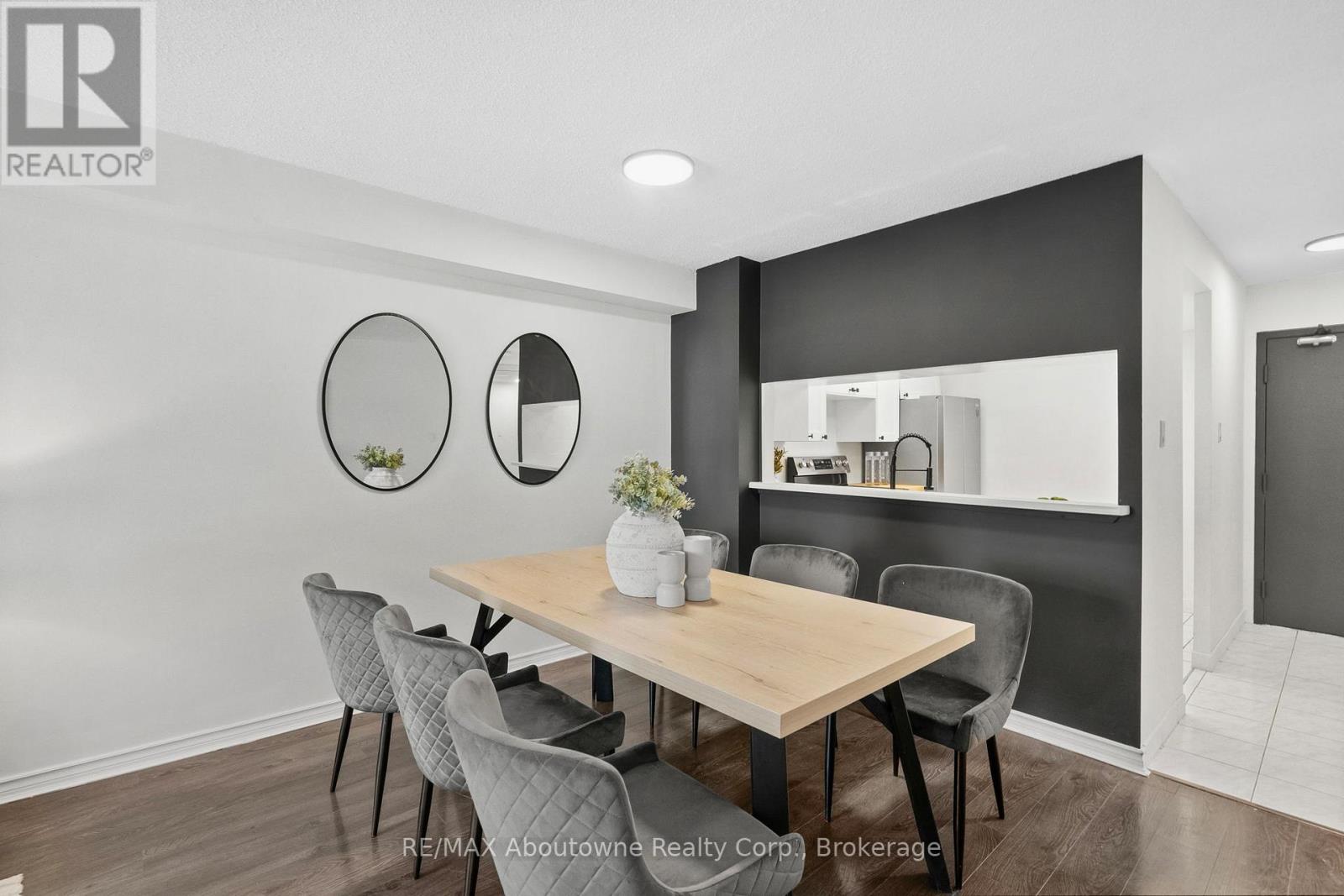 1108 - 300 Webb Drive, Mississauga, Ontario  L5B 3W3 - Photo 9 - W13080122