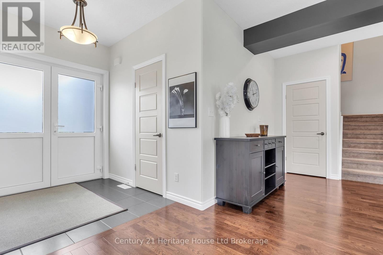 832 Halifax Road, Woodstock, Ontario  N4T 0C6 - Photo 6 - X13080230