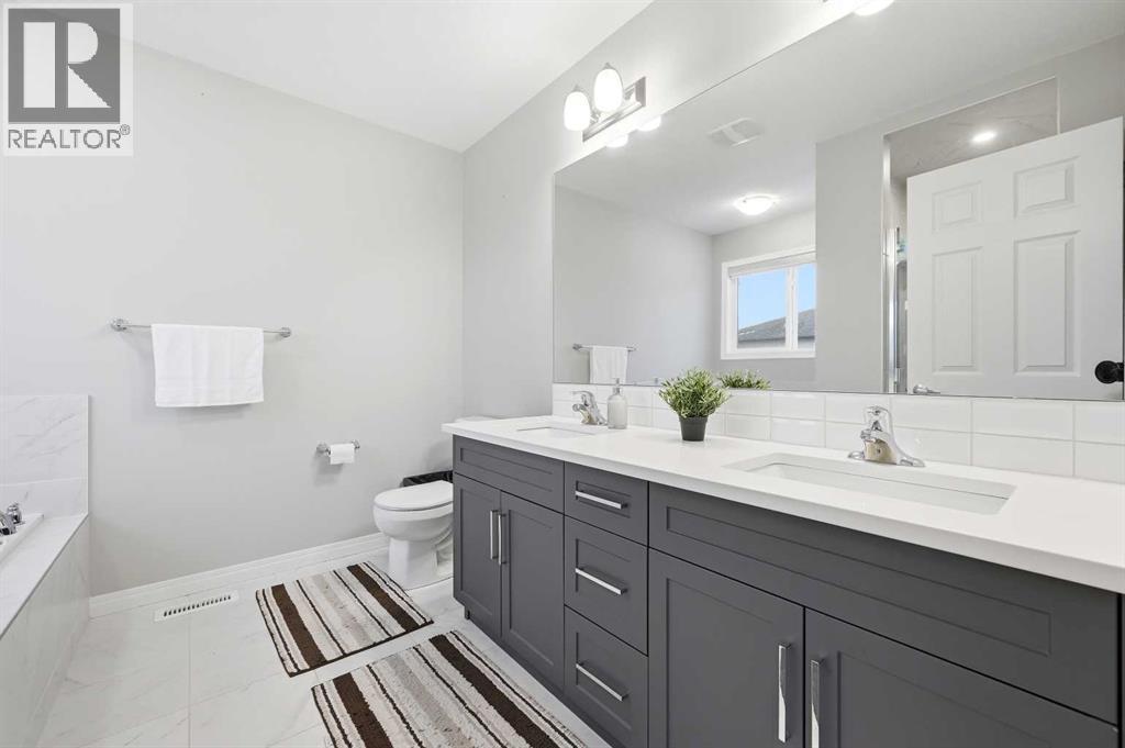 9 Osborne Link, Airdrie, Alberta  T4B 5E4 - Photo 36 - A2300803
