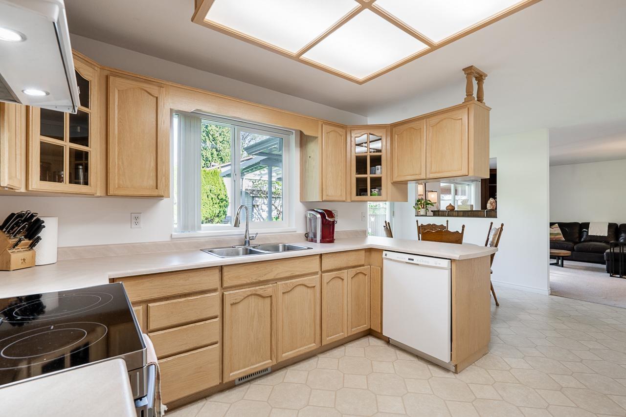 4866 196th Street Street, Langley, British Columbia  V3A 7Z7 - Photo 8 - R3116287