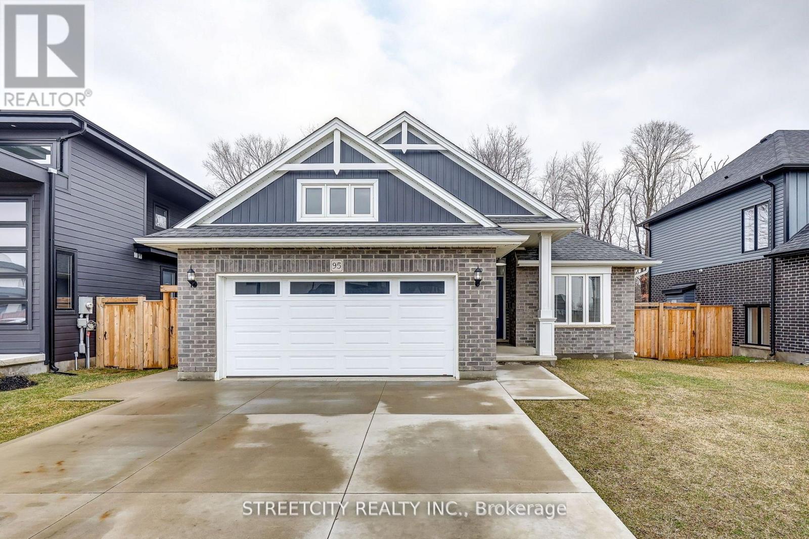95 Optimist Drive, Southwold, Ontario  N5P 3T2 - Photo 2 - X13080114