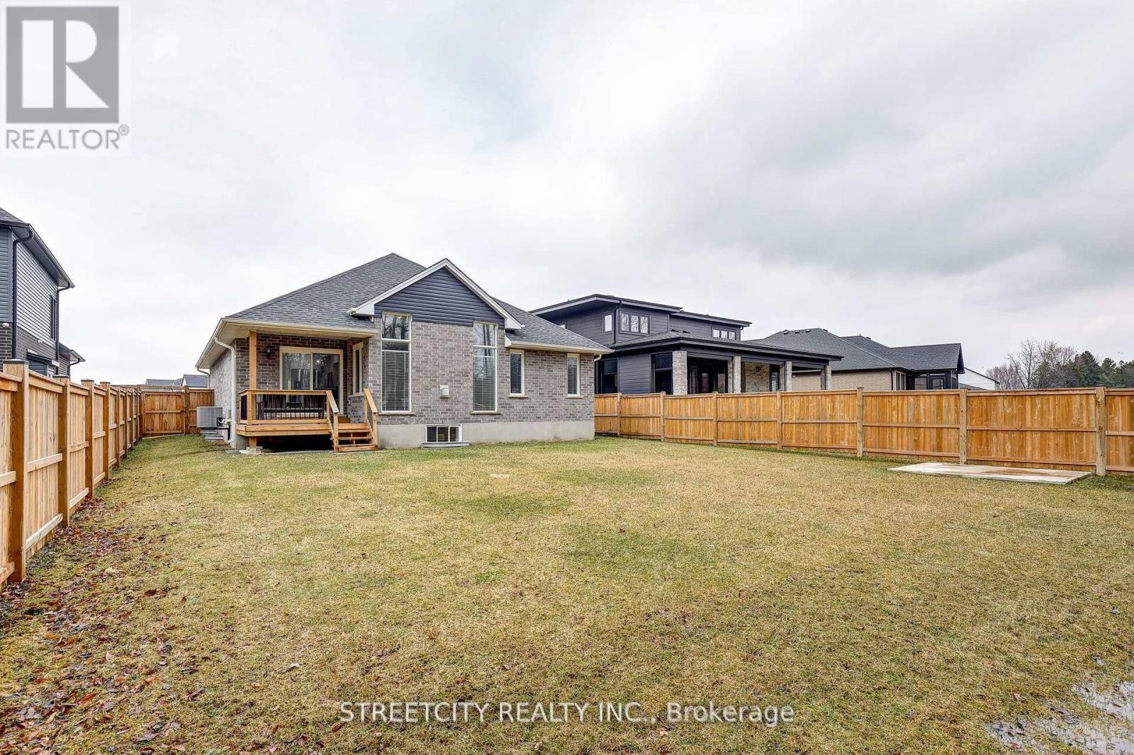95 Optimist Drive, Southwold, Ontario  N5P 3T2 - Photo 48 - X13080114