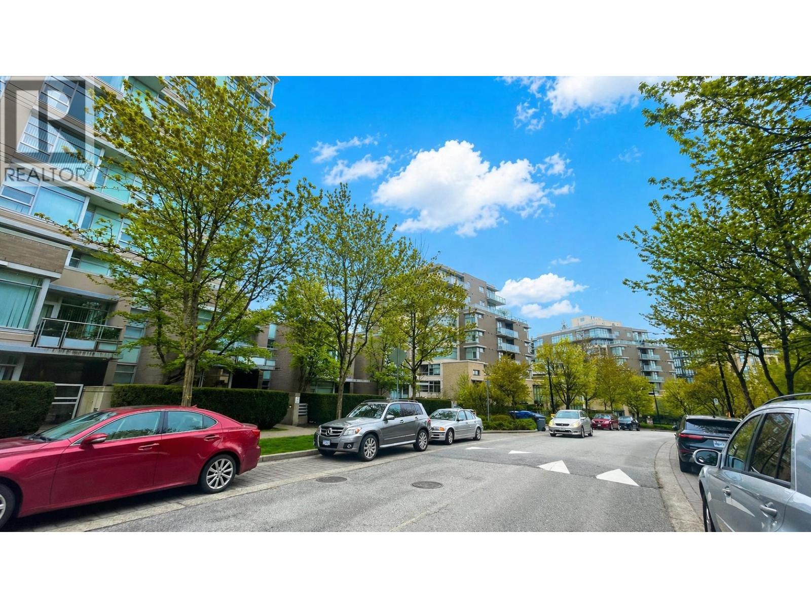 601 9266 University Crescent, Burnaby, British Columbia  V5A 4Z1 - Photo 3 - R3116365