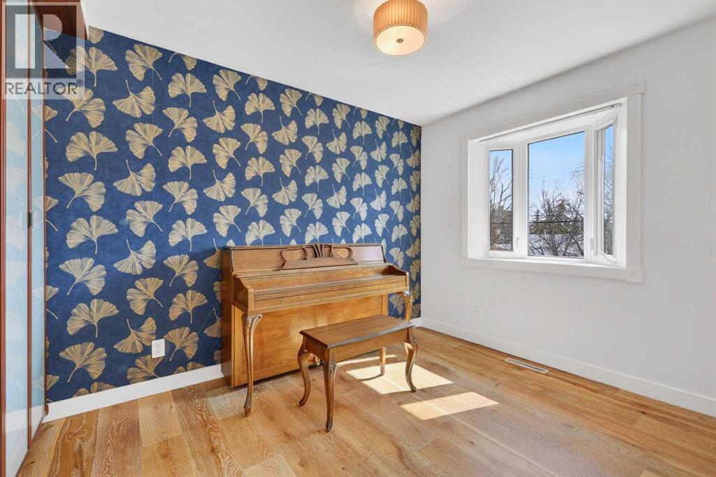 12 Glacier Drive SW, Calgary, Alberta  T3E 5A1 - Photo 16 - A2305055