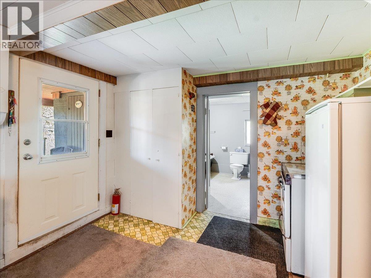 1448 Pass Creek Road, Castlegar, British Columbia  V1N 4S2 - Photo 42 - 10385233