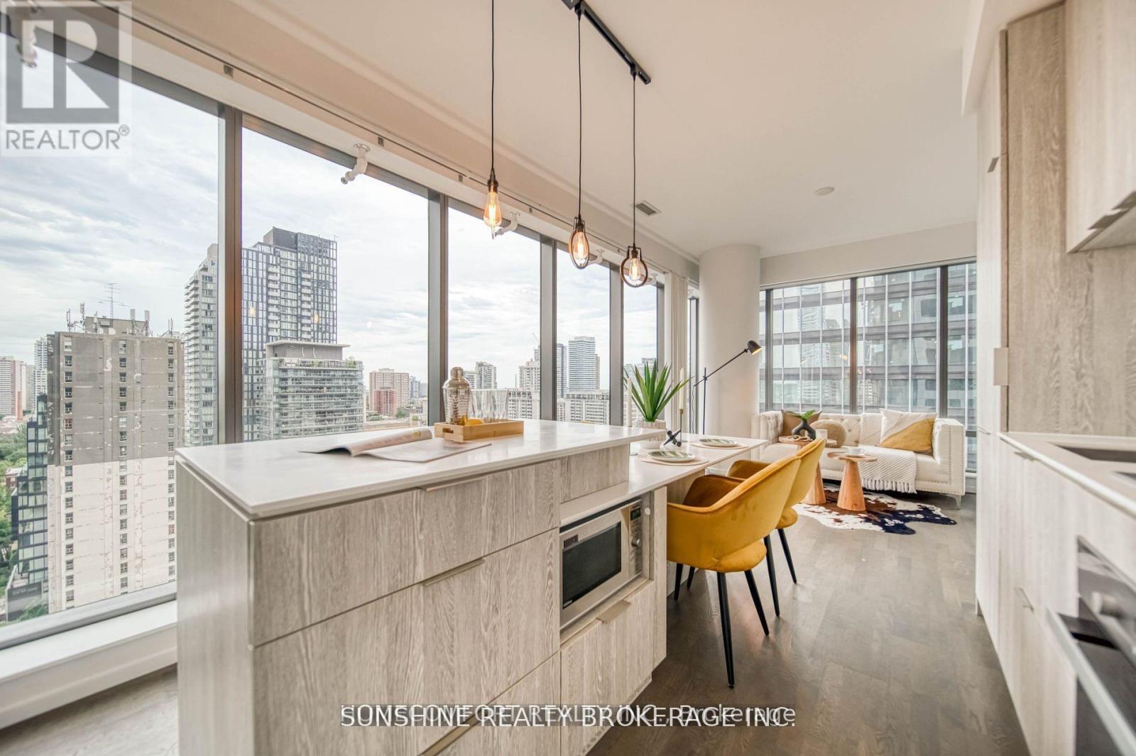 1702 - 5 St Joseph Street, Toronto, Ontario  M4Y 0B6 - Photo 10 - C13080048