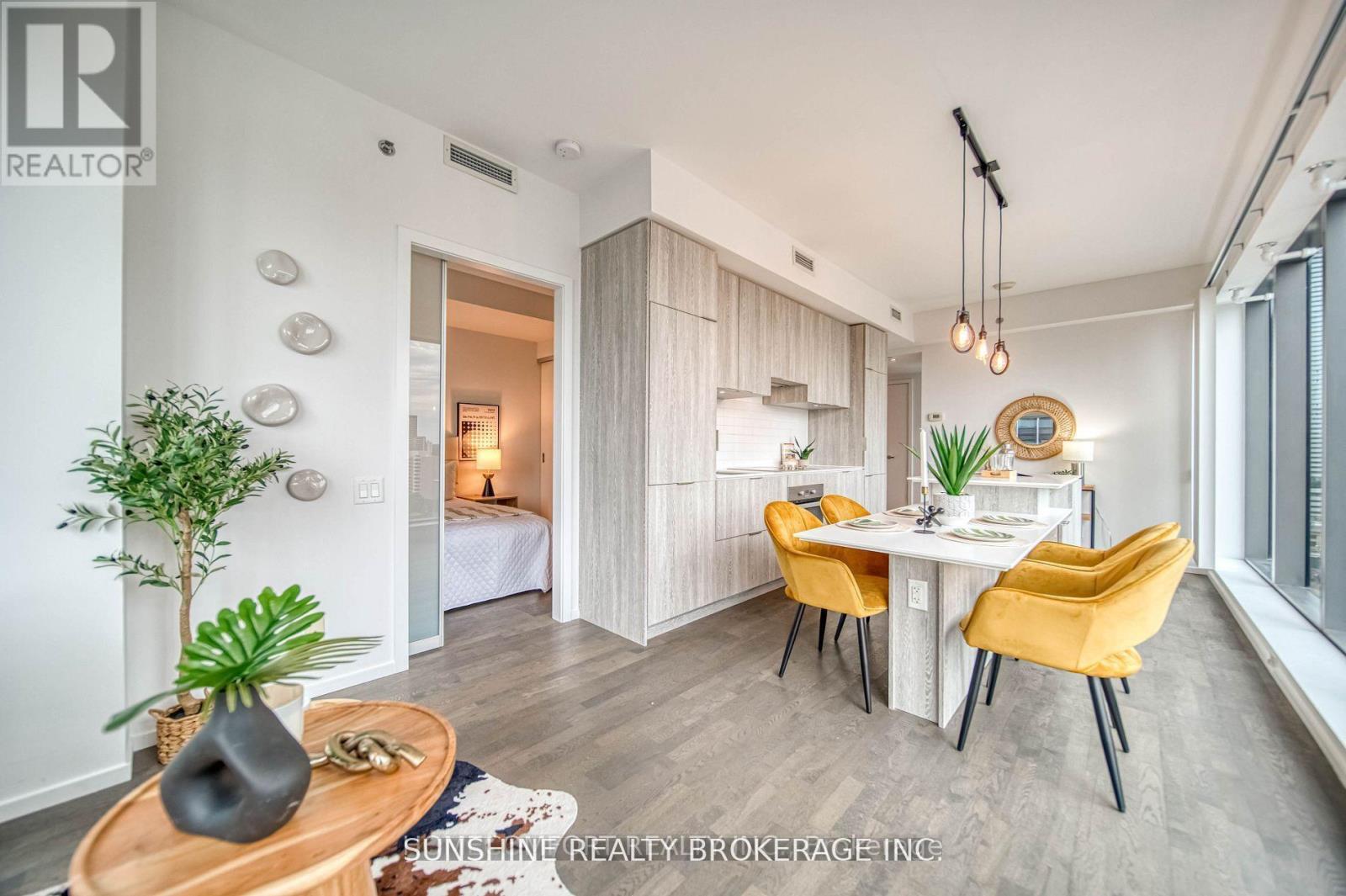 1702 - 5 St Joseph Street, Toronto, Ontario  M4Y 0B6 - Photo 16 - C13080048