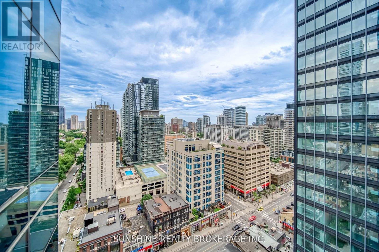 1702 - 5 St Joseph Street, Toronto, Ontario  M4Y 0B6 - Photo 24 - C13080048