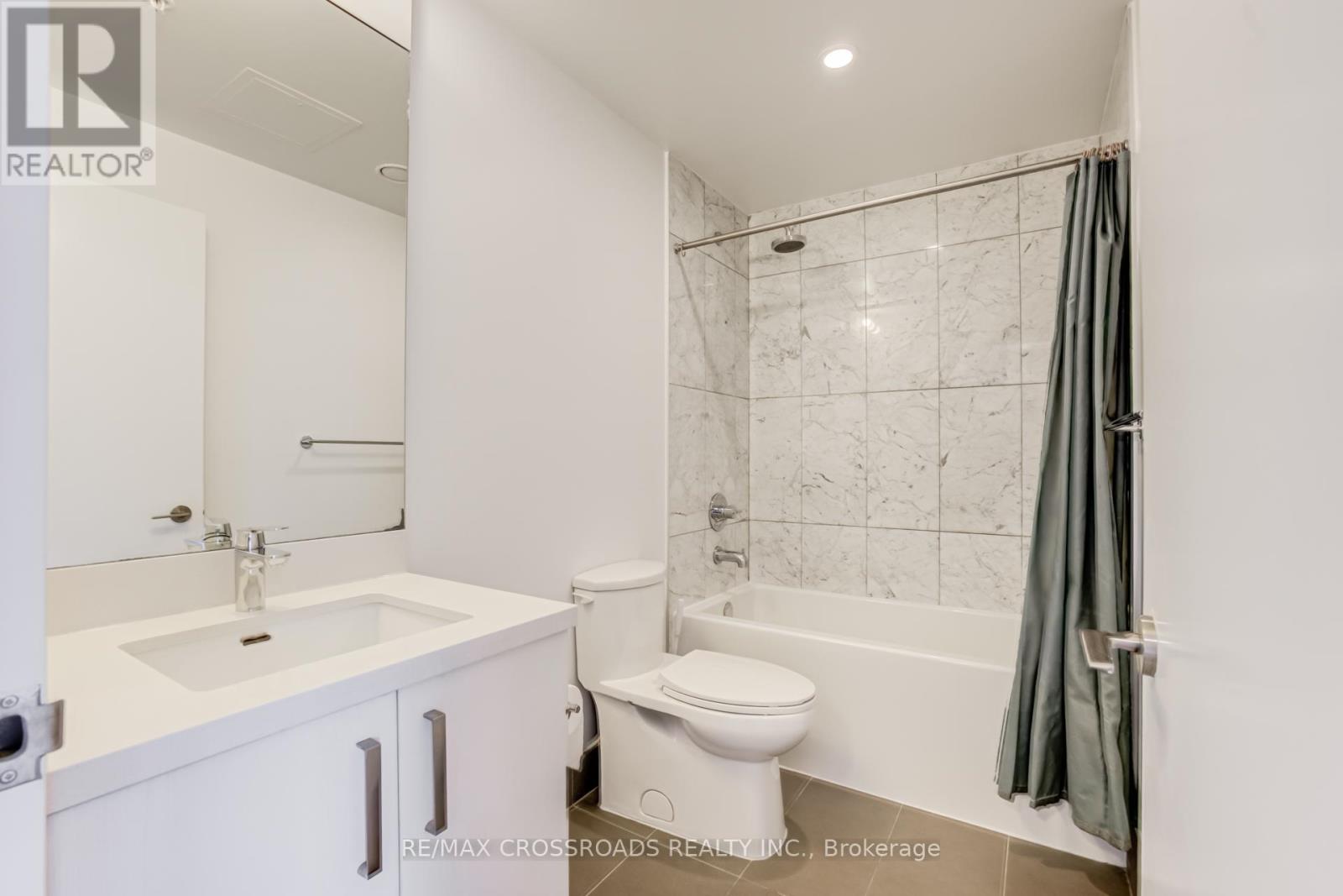 S612 - 455 Front Street E, Toronto, Ontario  M5A 0G2 - Photo 12 - C13080066